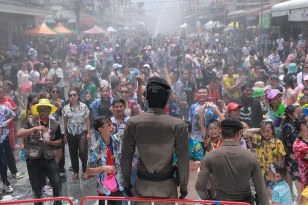 thai-robotcop-revealed