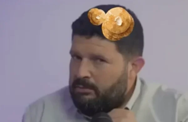 אלמוג כהן קפץ ממנהל בית הפנקייק לסגן השר לבינה מלאכותית
